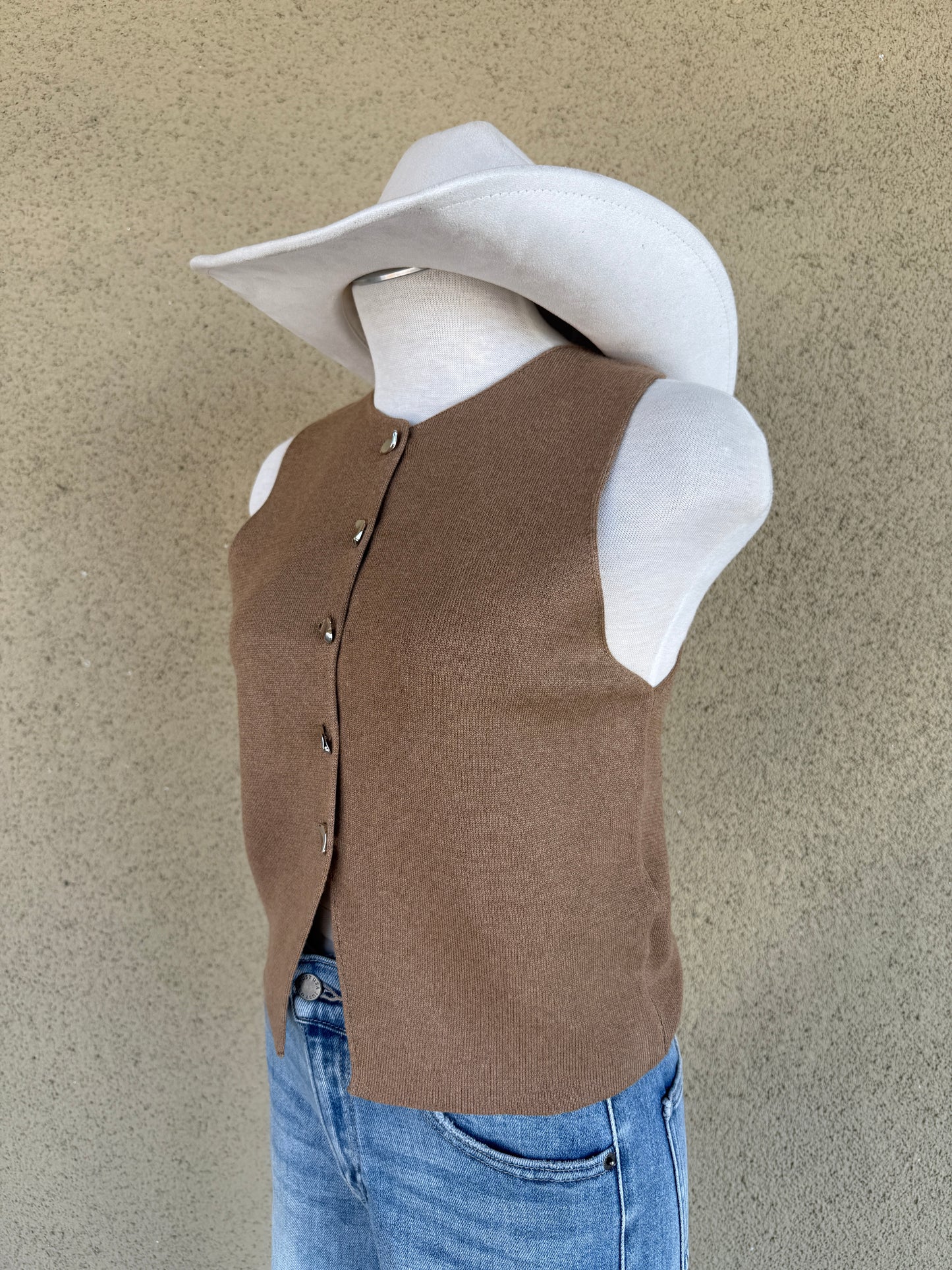 Knit Vest With Metal Button - Camel